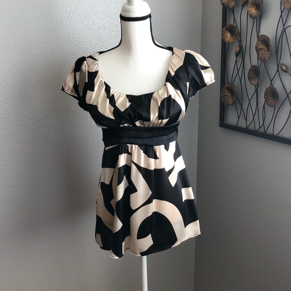 Forever 21 Black and Cream Top